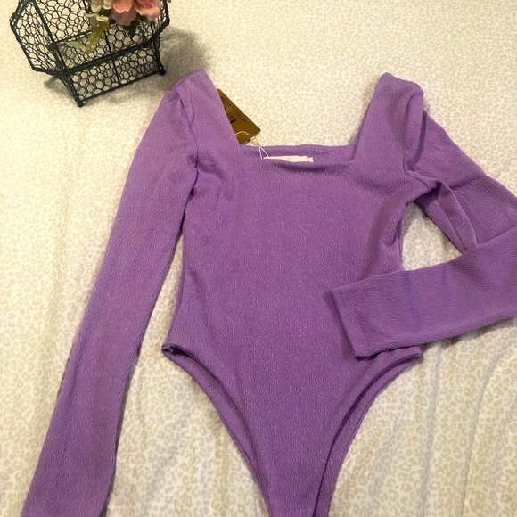 Tops - Sexy and feminine bodysuit top